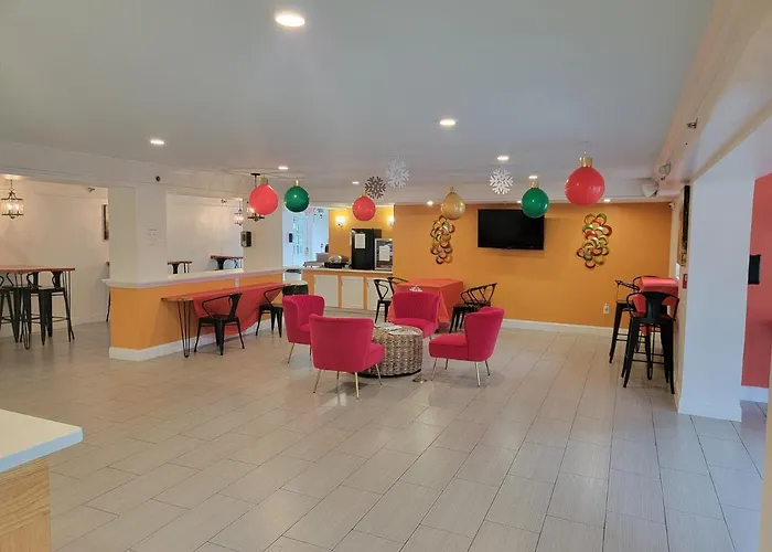 Casa Bella & Extended Hotel 2*
