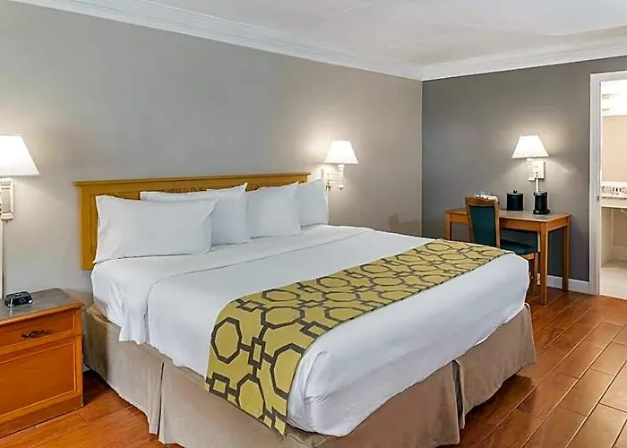Casa Bella & Extended Hotel 2*
