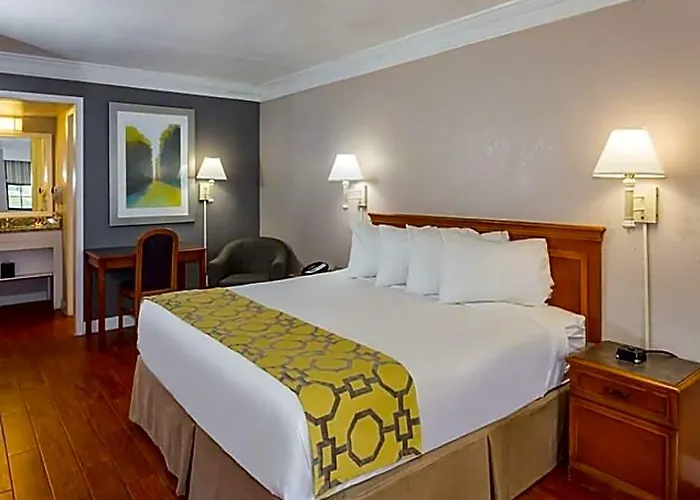 Casa Bella & Extended 2*